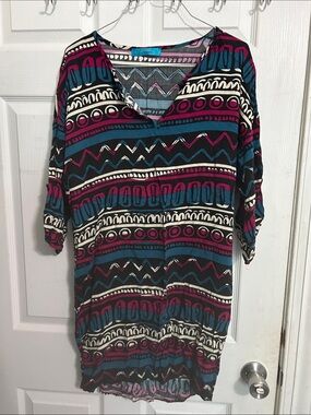buttons Teal & Magenta Patterned Tunic Top